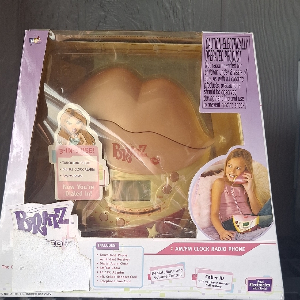 2005 Bratz AM/FM Clock Radio Phone